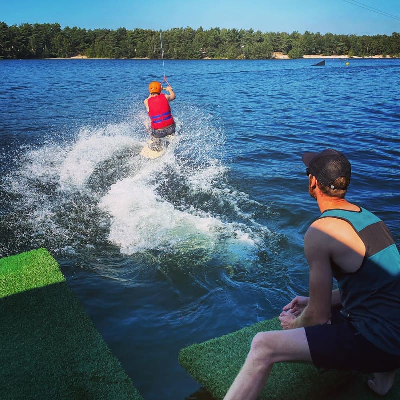 Eerste Keer Wakeboarden: Wat Niemand Je Vertelt Voor Je Eerste Sessie